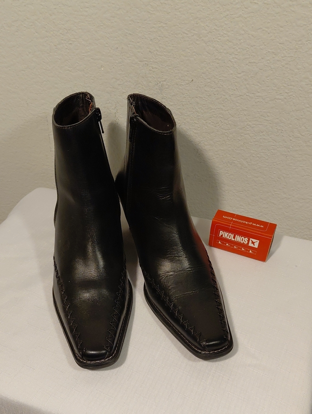 PIKOLINOS Black Leather Ankle Boots